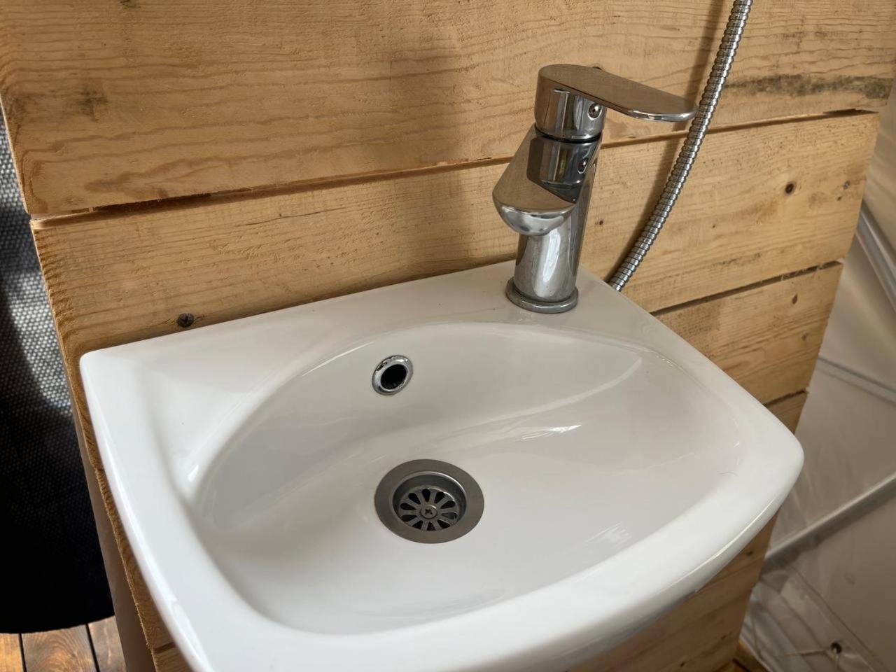 Glamping Rose Hotel Радовичи Екстериор снимка